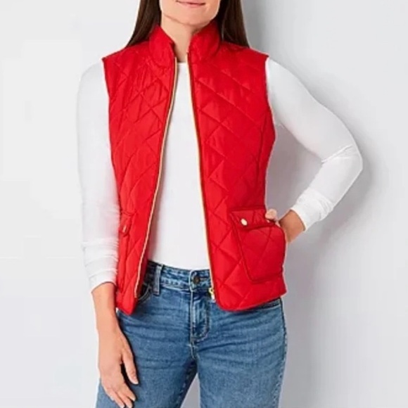 NWT St. John's Bay Medium Quilted Red Vest and Gold Hardware - Picture 1 of 7